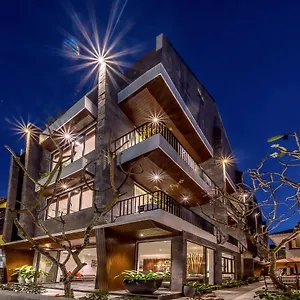 Em's House 홈스테이 호이안